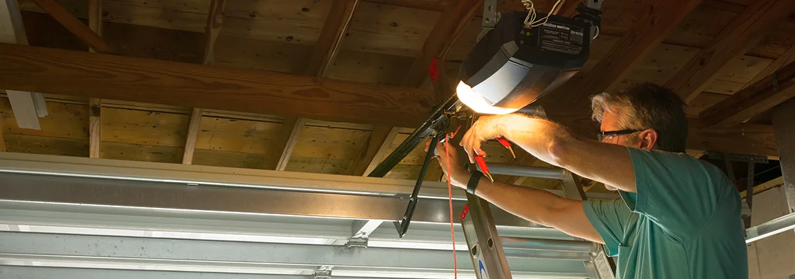 Garage Door Panel Troubleshooting in Calvin Park, Ontario